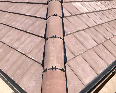 Ridge and verge detail